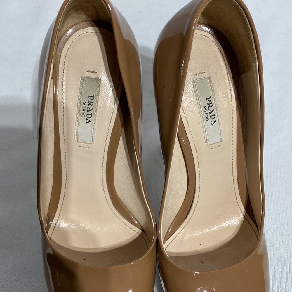 Prada - heels - Picture 5 of 7